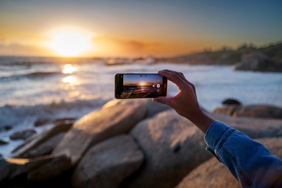 Asus Zenfone9 Commercial Kv Stills 286